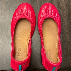 Tieks Razzleberry Size 6 Gentley Used